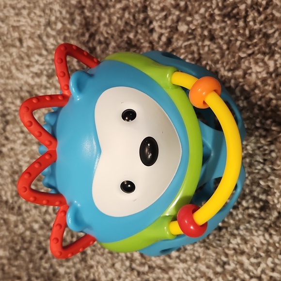 Baby Toys - Balls - Picture 2 of 8